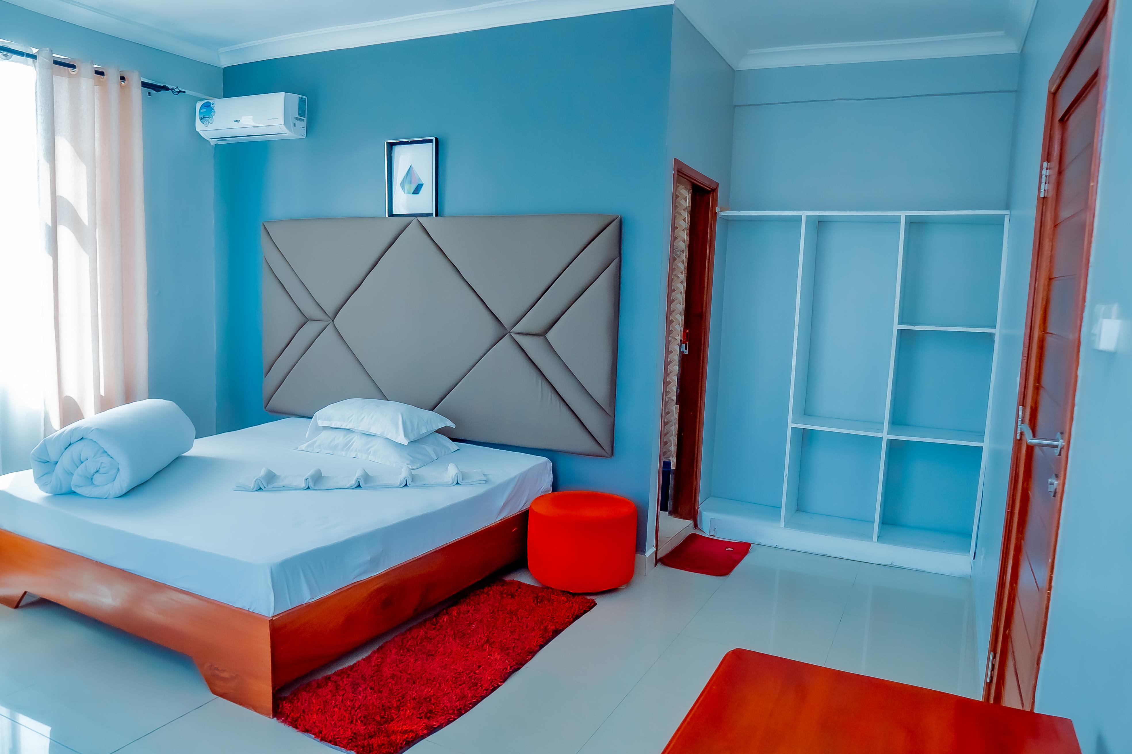 Le Grand Marie Hotel & Apartments.