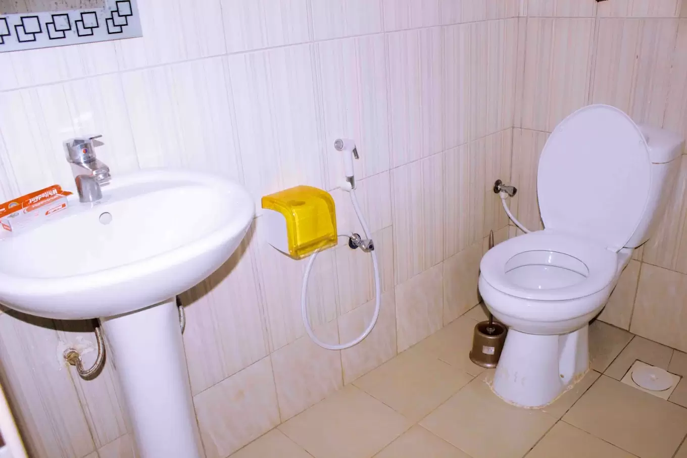 Queen Hotel, Morogoro.