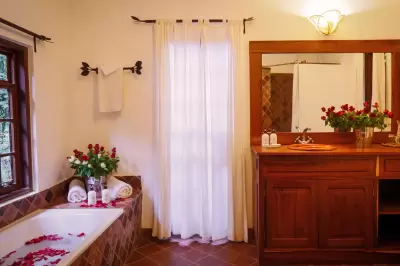 Rivertrees Country Inn, Arusha.-3