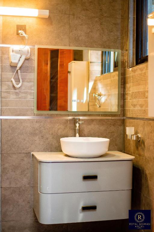 Royal Mgwasi Hotel, Mbeya.