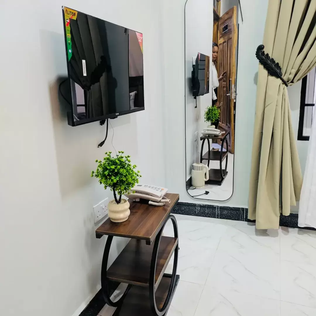 Lee Luxy Lodge, Dodoma.