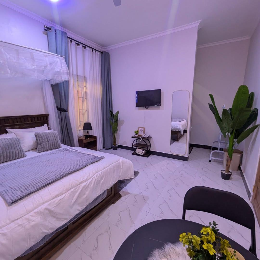 Lee Luxy Lodge, Dodoma.