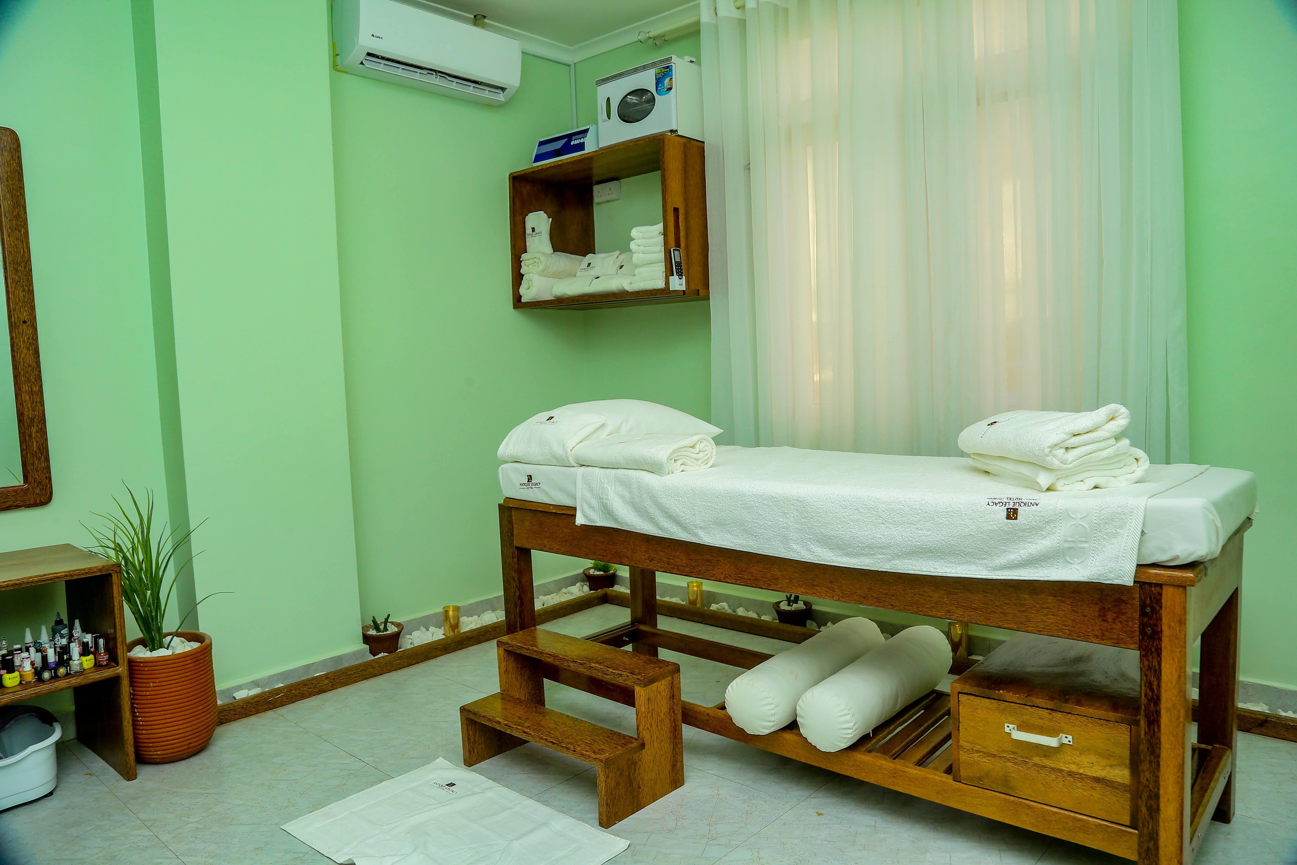 Antique Legacy Hotel, Morogoro.