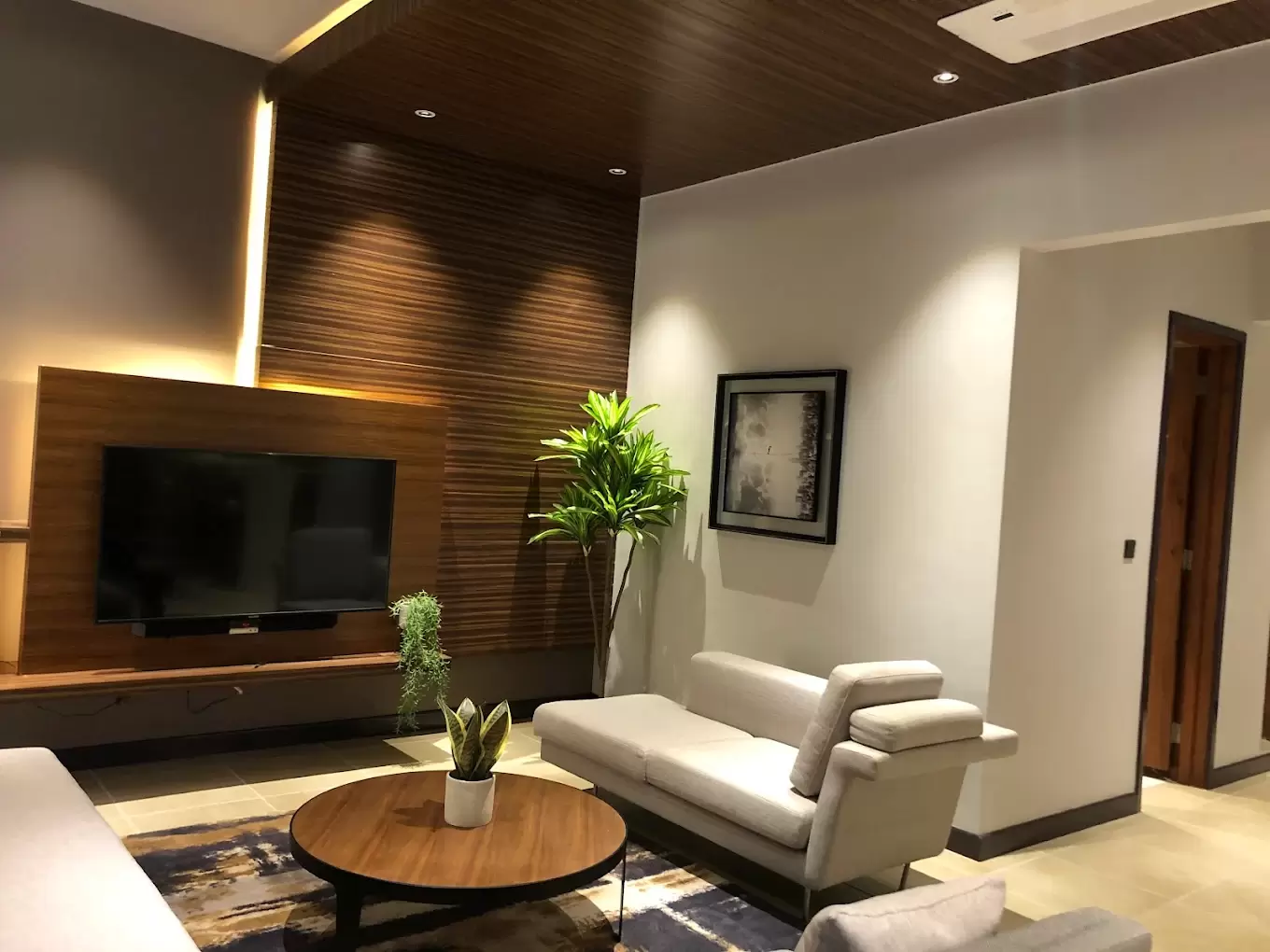 Blackwood Hotel & Apartments, Dar es Salaam.