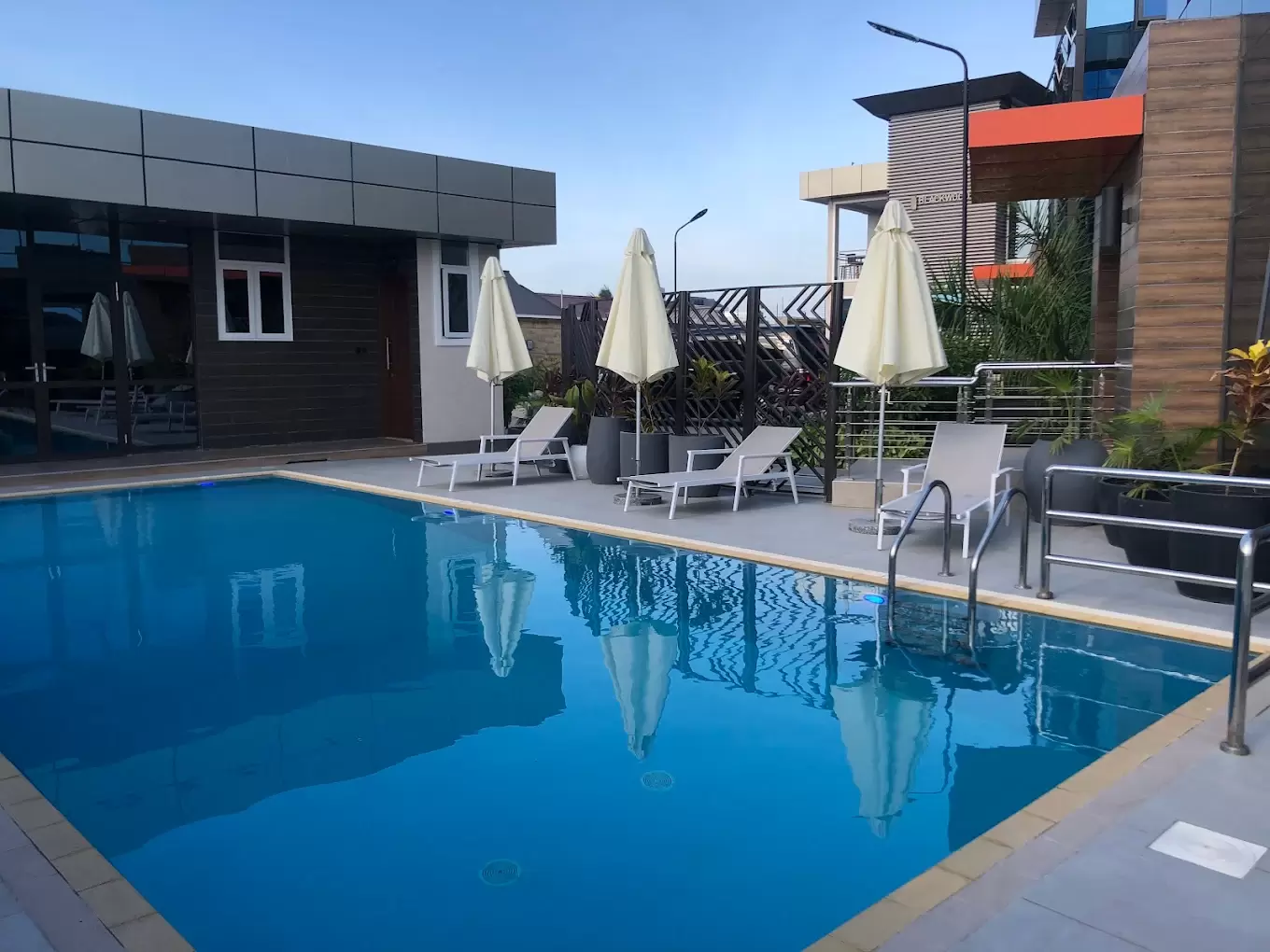 Blackwood Hotel & Apartments, Dar es Salaam.