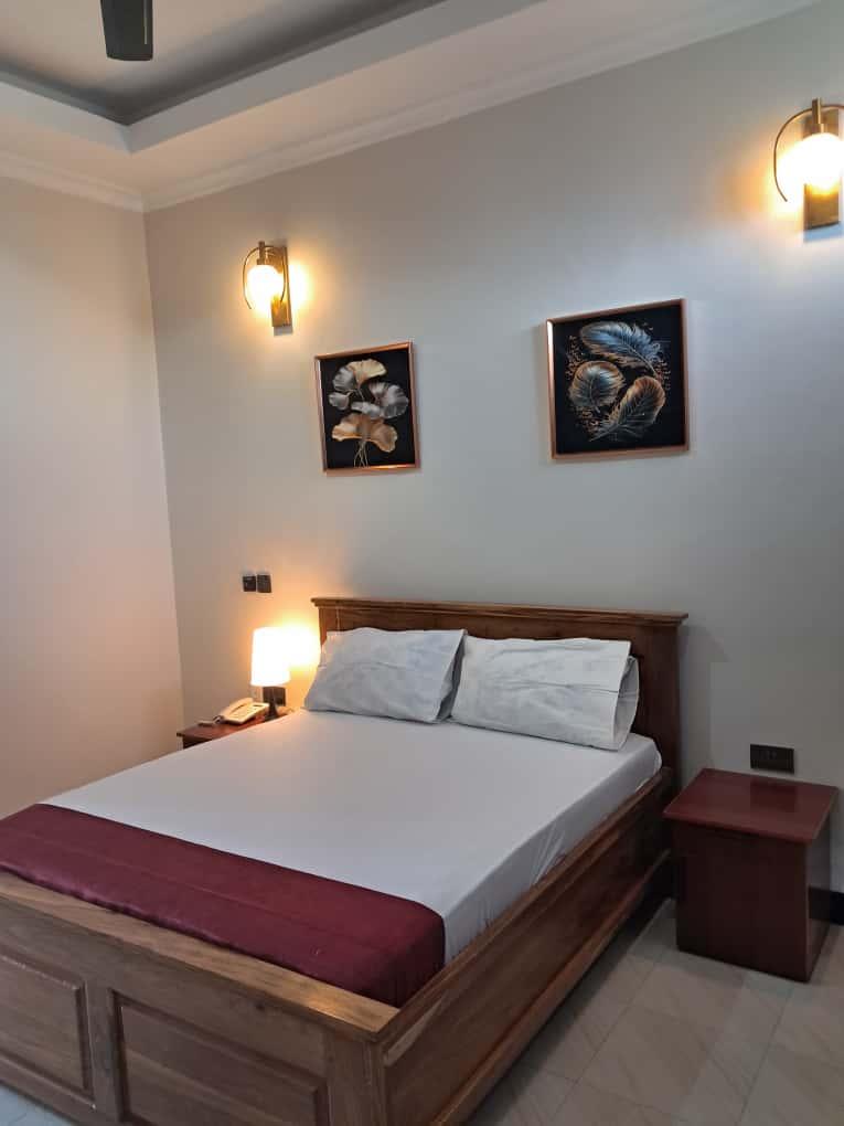 Serengeti Space Resort, Bunda Town.