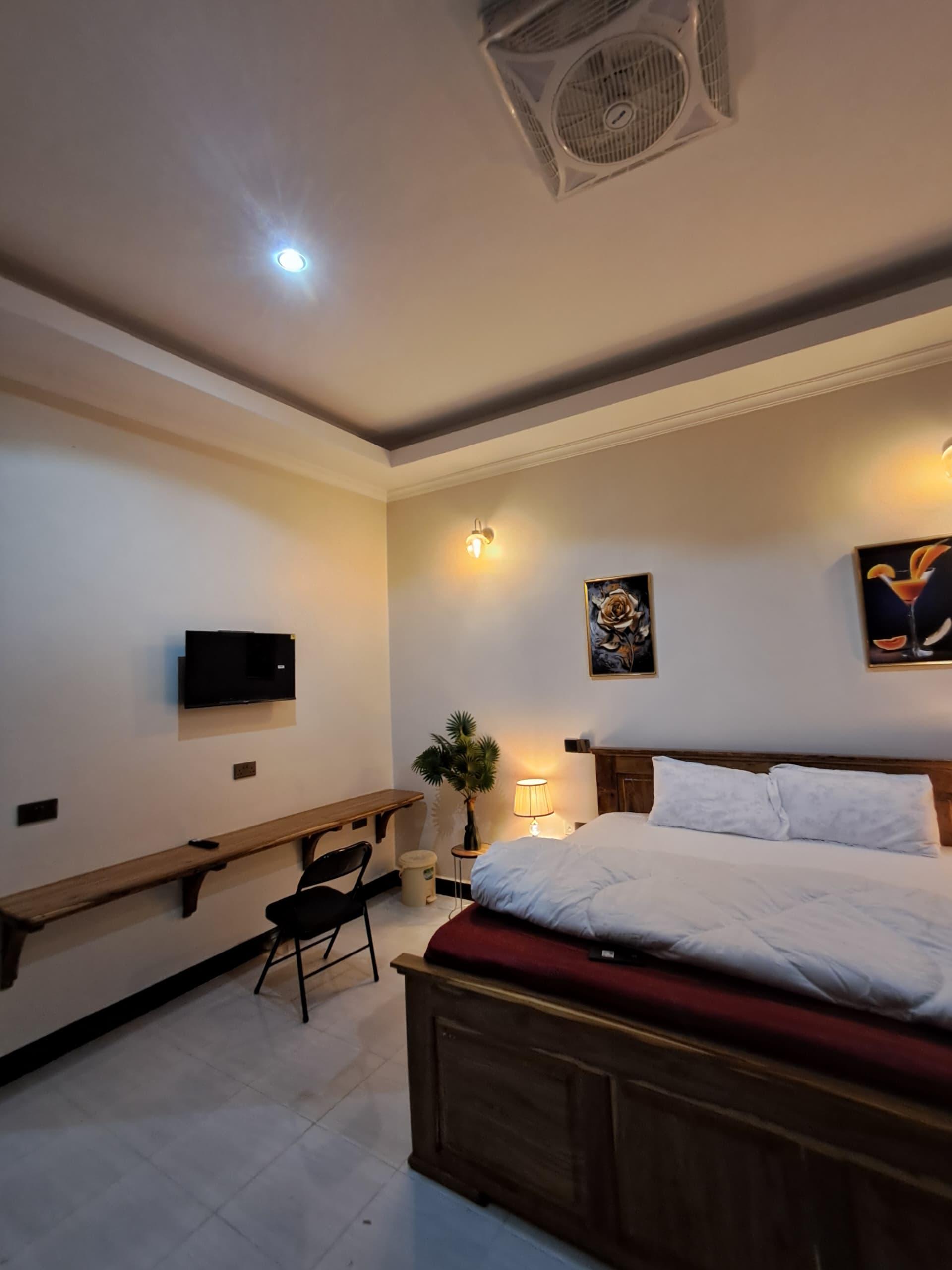 Serengeti Space Resort, Bunda Town.