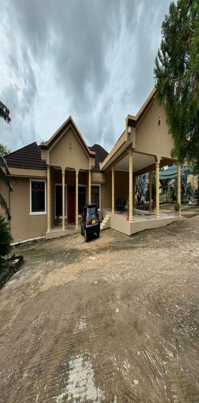 Intercity Property Hub: @Dalali Kyoma - Five-Room House For Sale