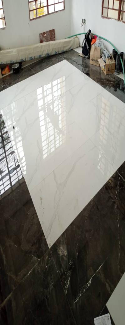 Ajaba TZ Matola: Wataalam wa Kuweka Tiles na Paving Blocks.