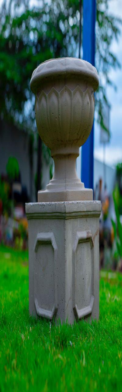 SOFCO: Elegant Concrete Flowerpots for Sale.