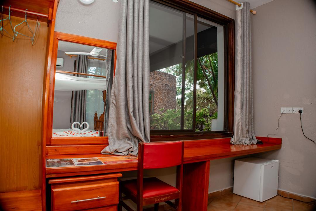 IPH: Serene Annex Hotel, Africana Mbezi Beach, Kinondoni MC.