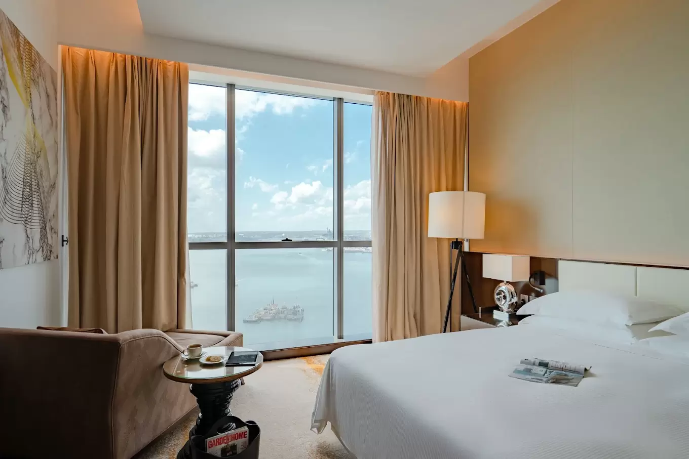 Johari Rotana, Dar es Salaam