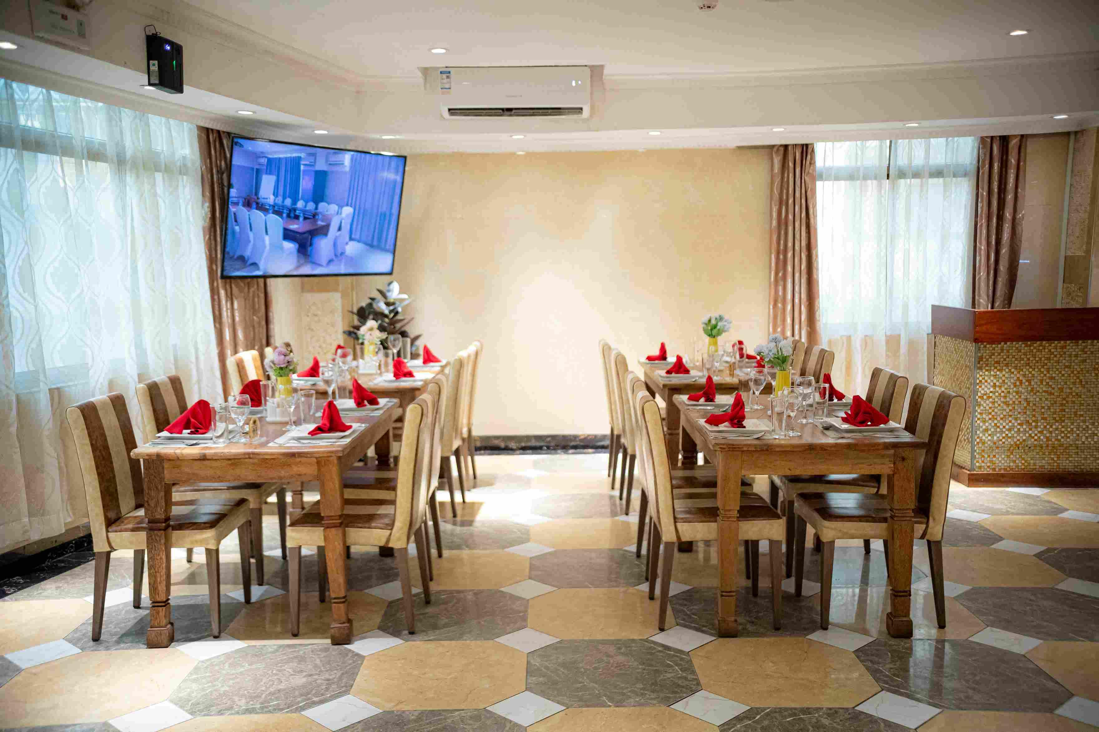 Tiffany Diamond Hotel-Indira Gandhi Street, Dar es Salaam