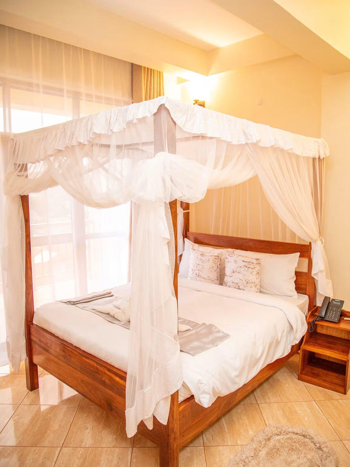 Skylark Hotel, Karatu