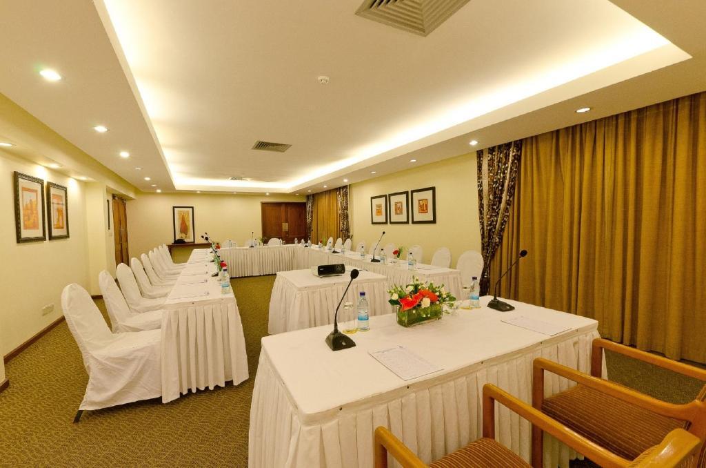 White Sands Resort and Conference Centre