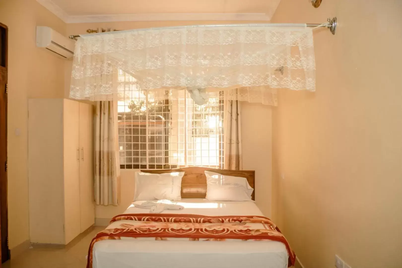 Nanise Lodge, Dodoma.