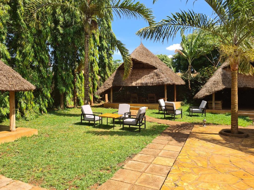 Honey Badger Lodge, Moshi