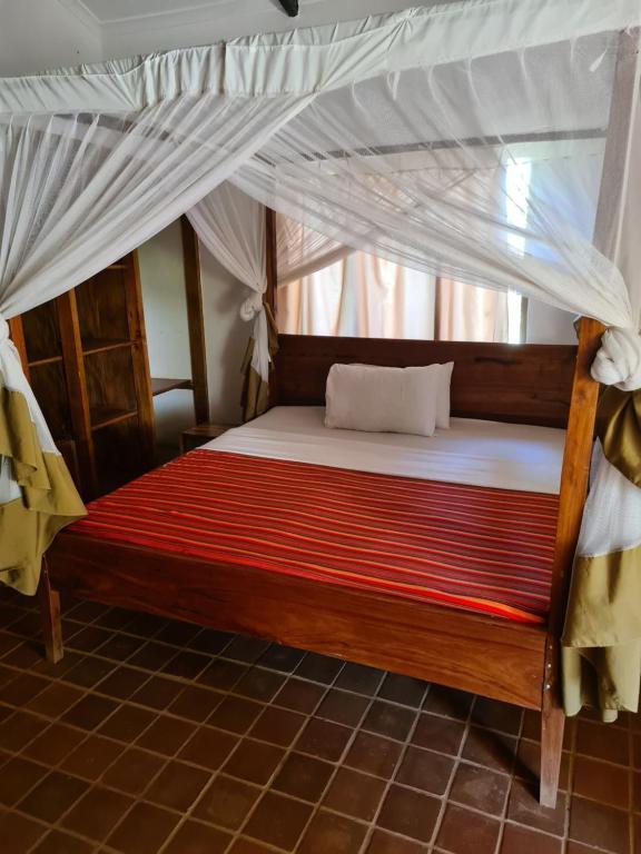 Honey Badger Lodge, Moshi