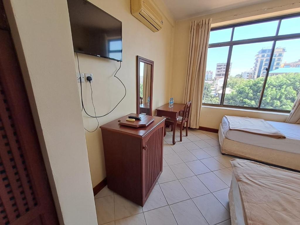 Moshi Leopard Hotel, Kilimanjaro.