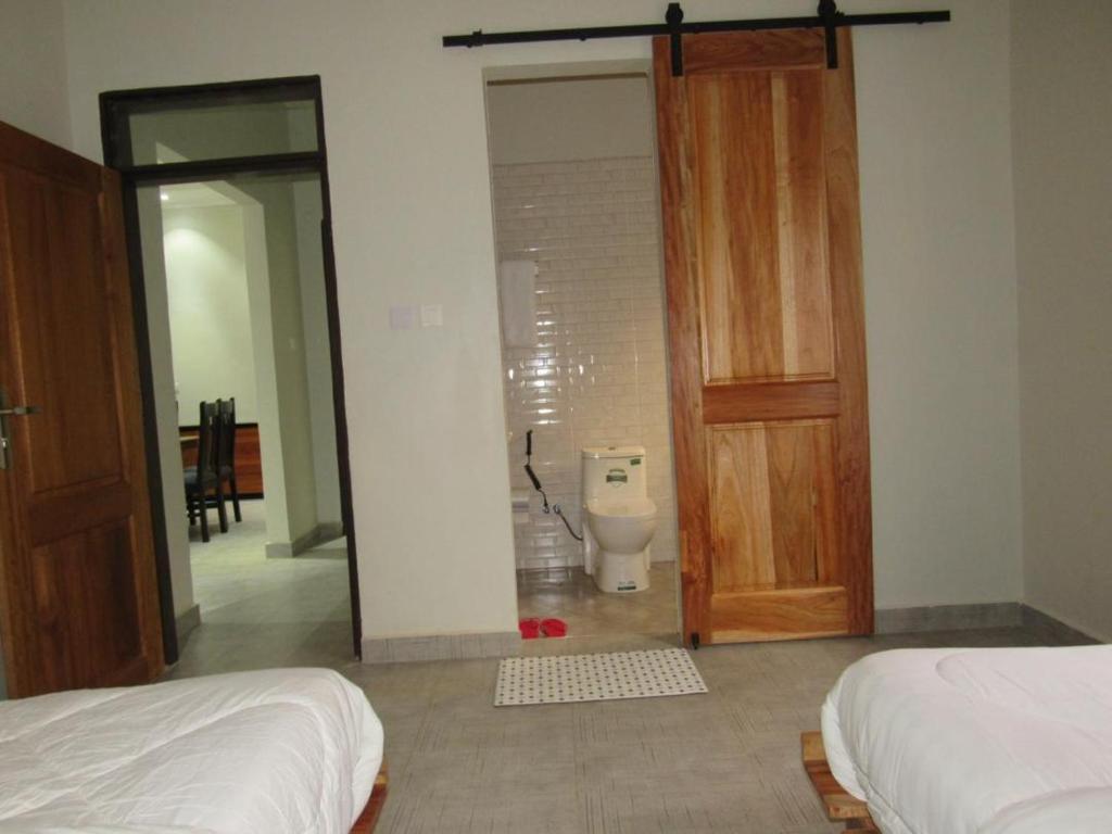 Moshi Epic Accommodations