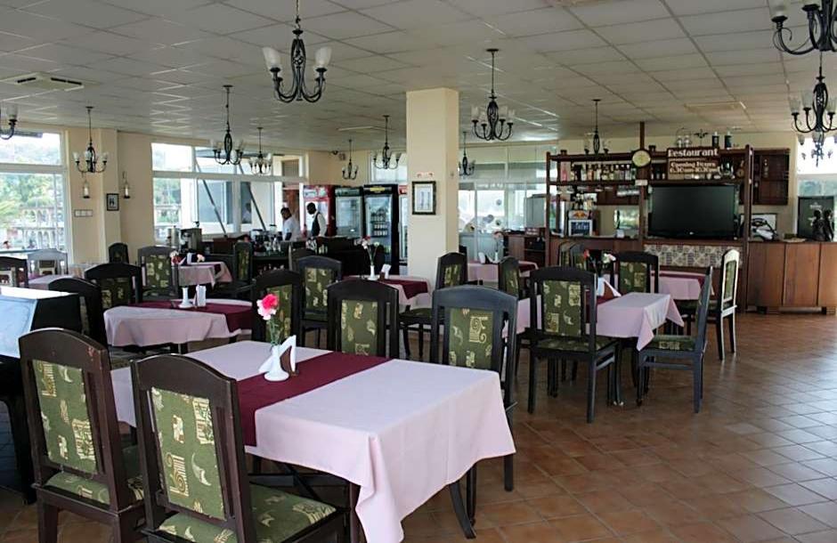 Ryan’s Bay Hotel, Mwanza.-11