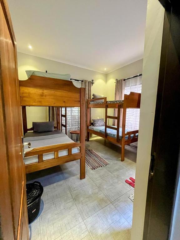 Moshi Epic Accommodations