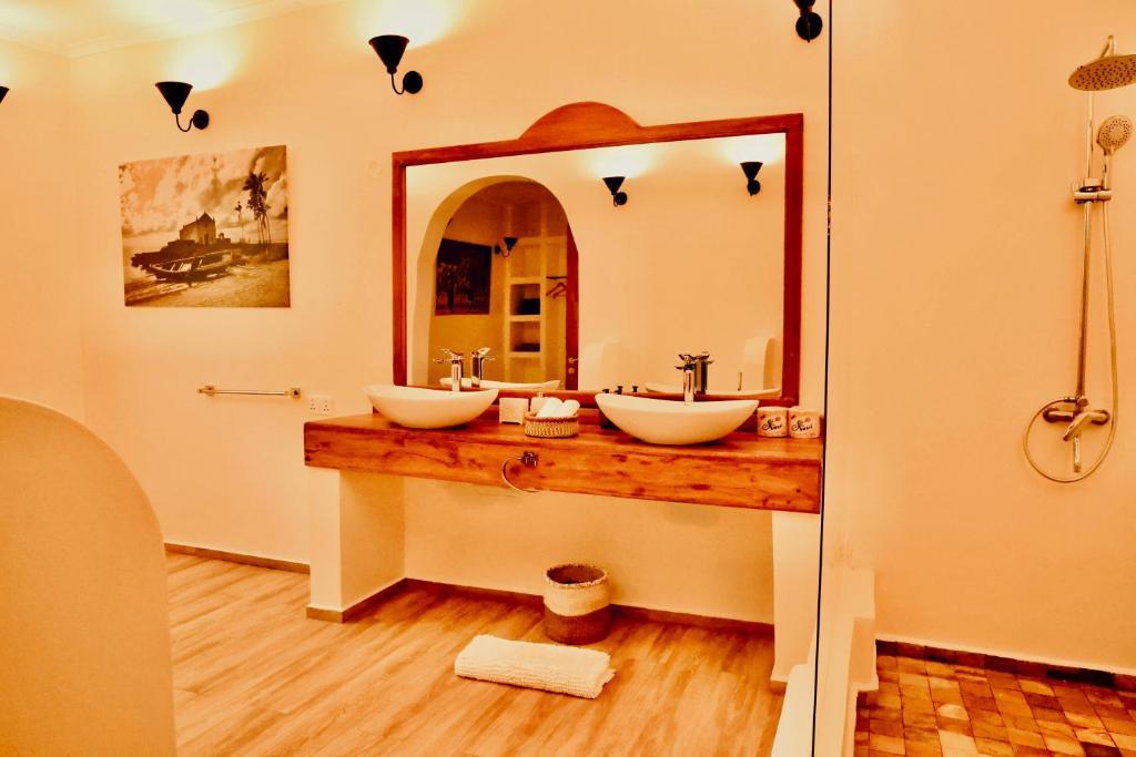 Pink Flamingo Boutique Hotel, Moshi.