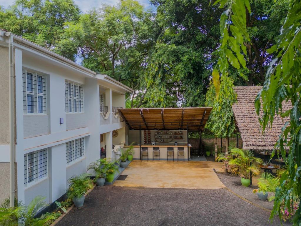 Summit Retreat Moshi.