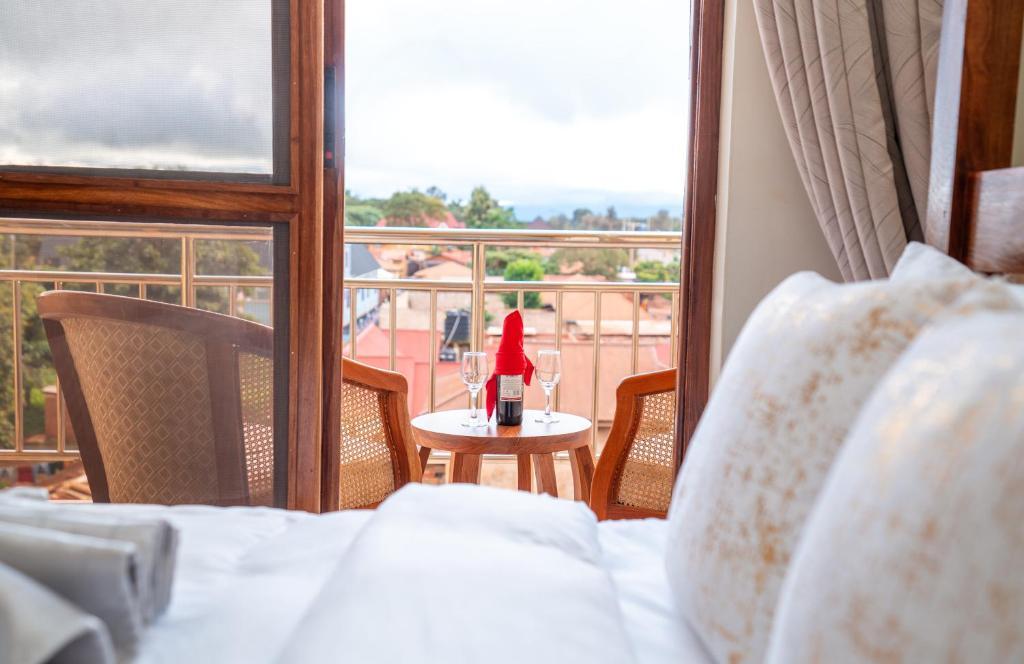 Skylark Hotel, Karatu
