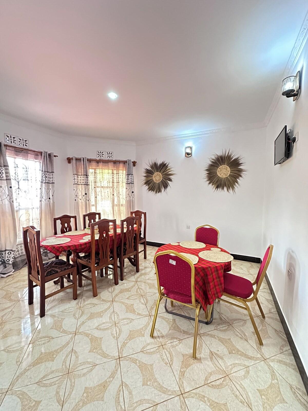 Amora Homestay & Safaris, Karatu