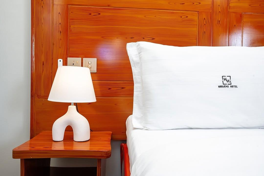 Hadjens Hotel, Mwanza.