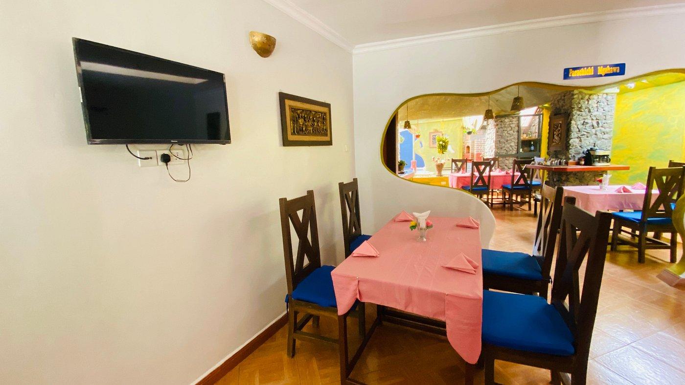 Parachichi House , Arusha