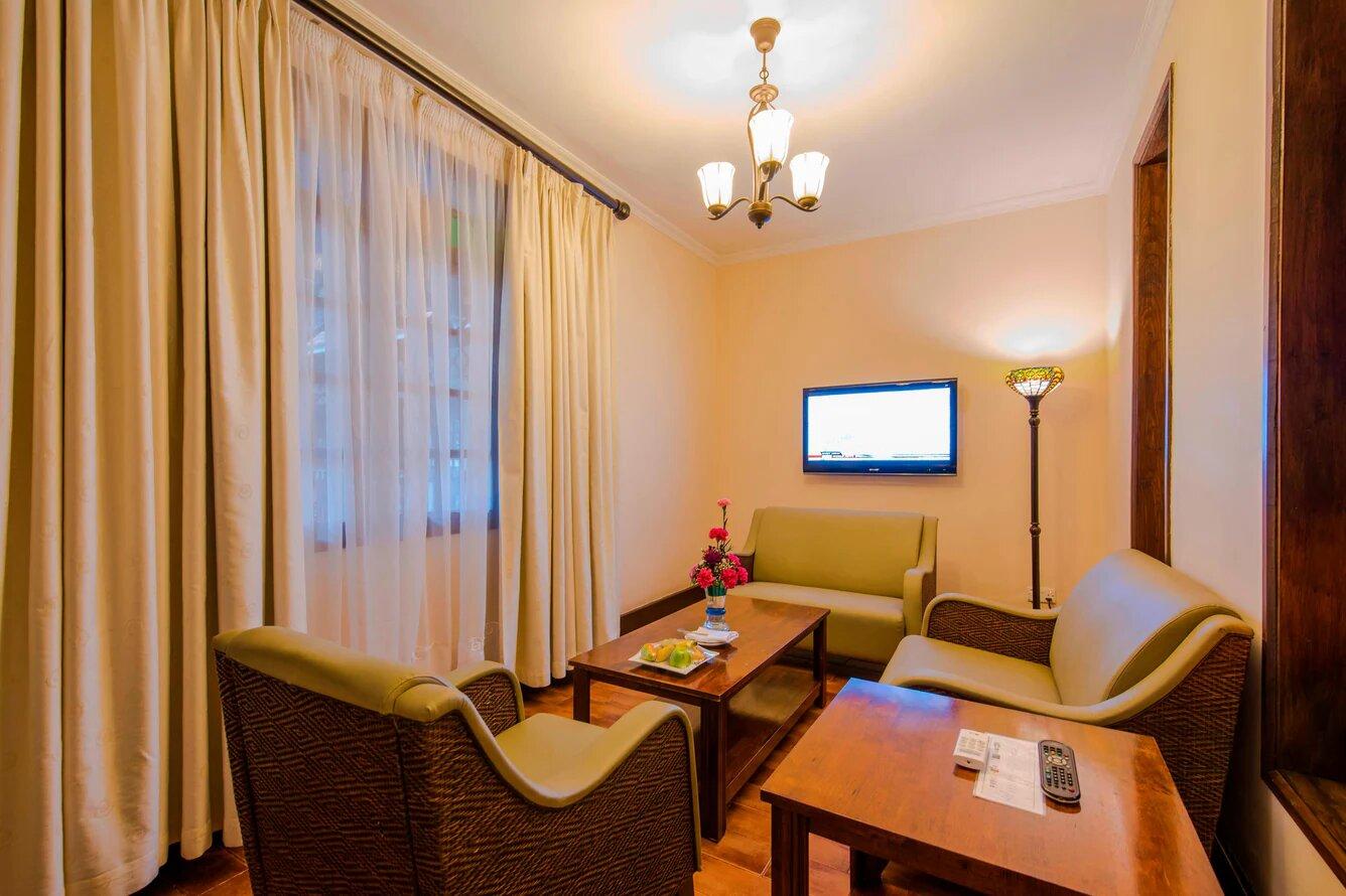 Protea Hotel Dar es Salaam Courtyard
