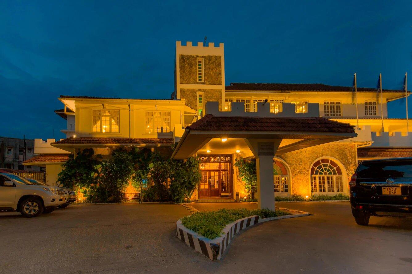 Protea Hotel Dar es Salaam Courtyard