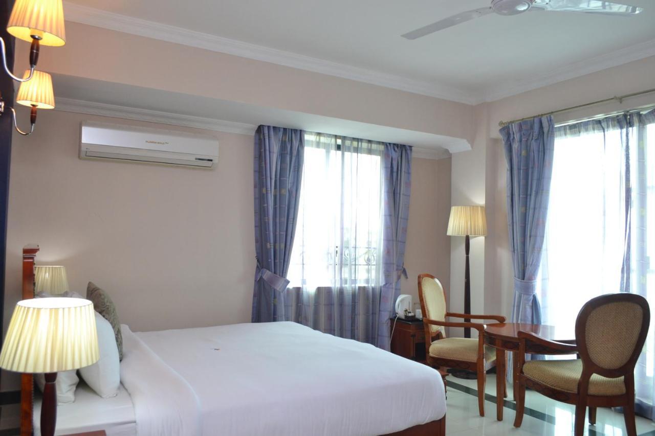 Hotel Nikko Towers, Dar es Salaam.