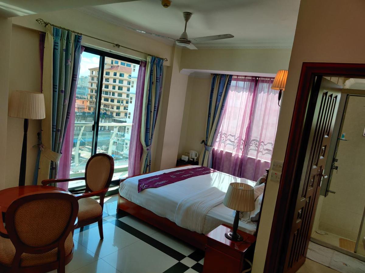 Hotel Nikko Towers, Dar es Salaam.