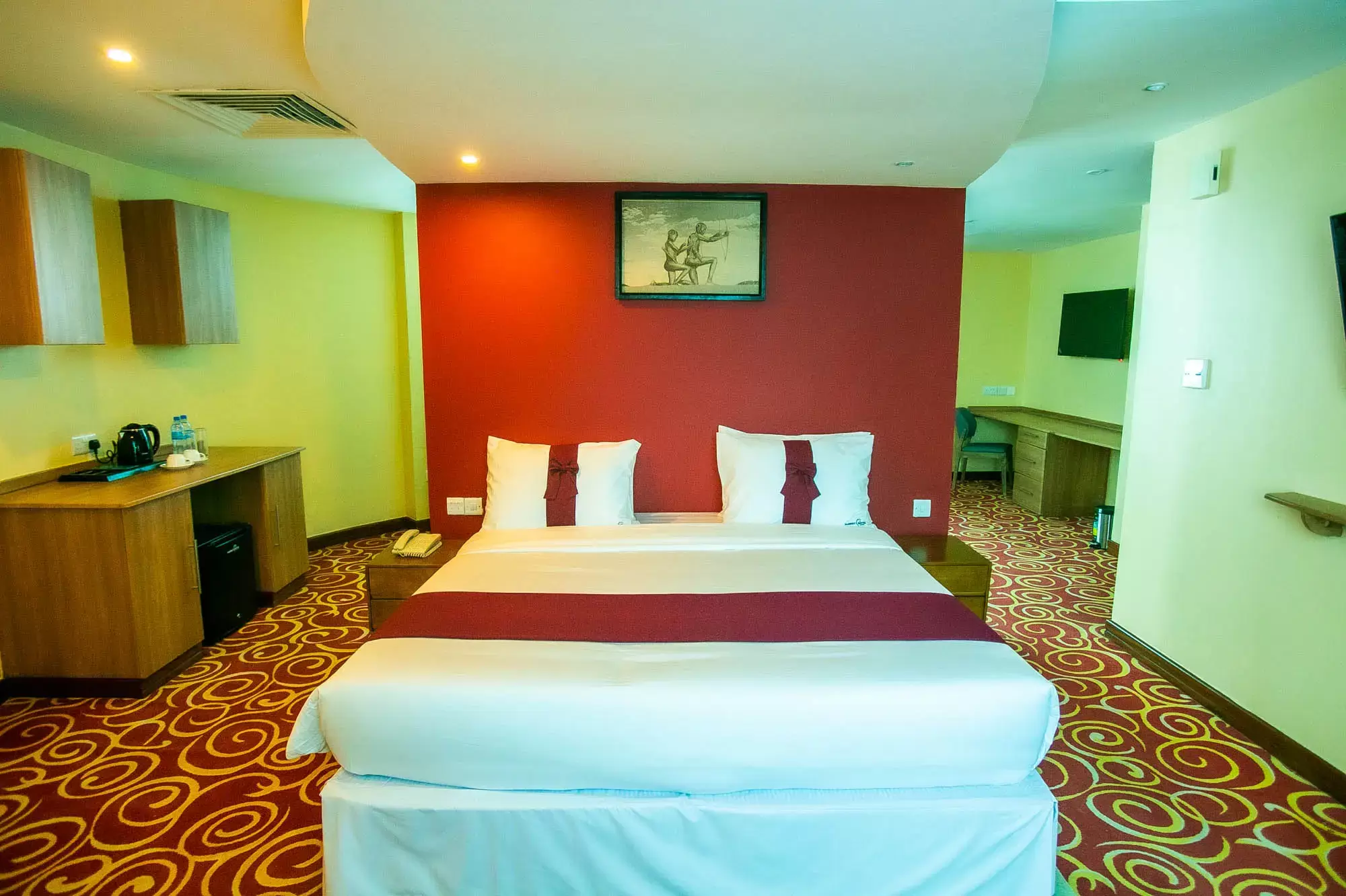 Parrot Hotel Arusha