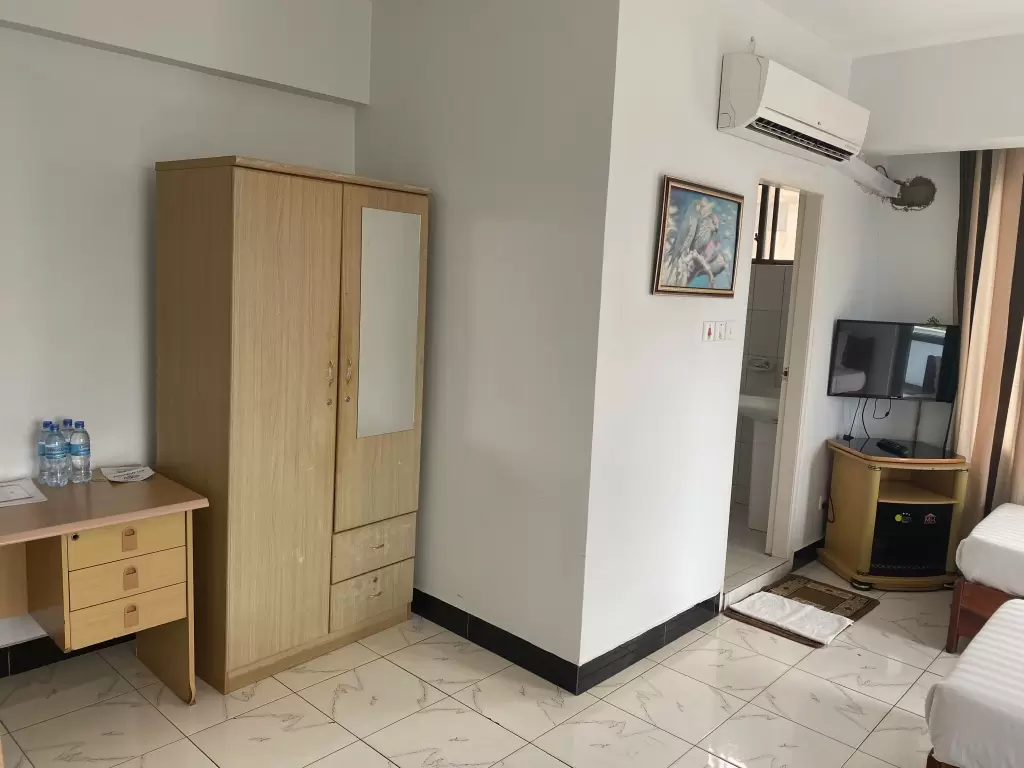 Panama Inn, Moshi
