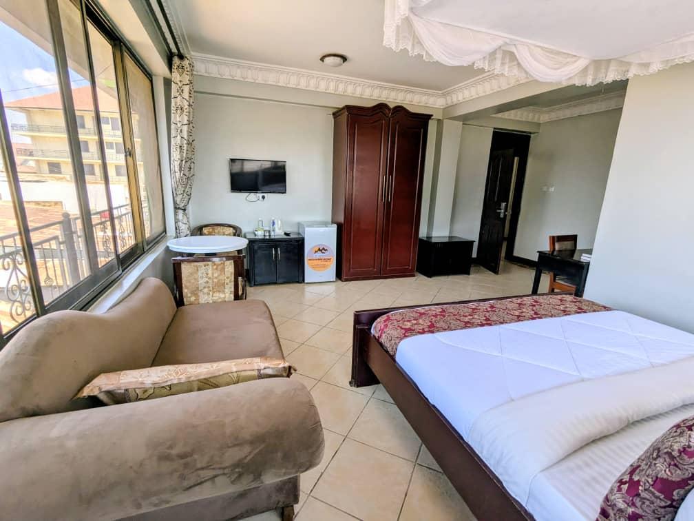Alexander Hotel & Tours, Iringa.