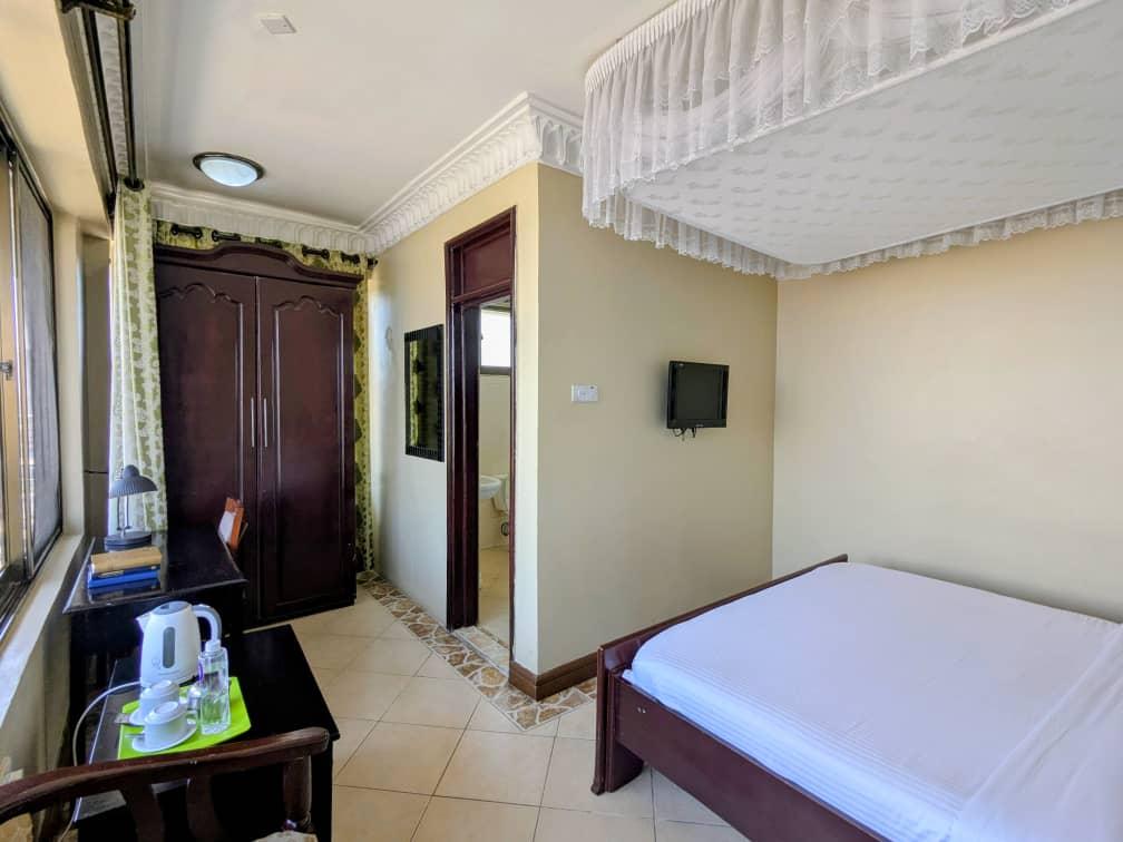Alexander Hotel & Tours, Iringa.