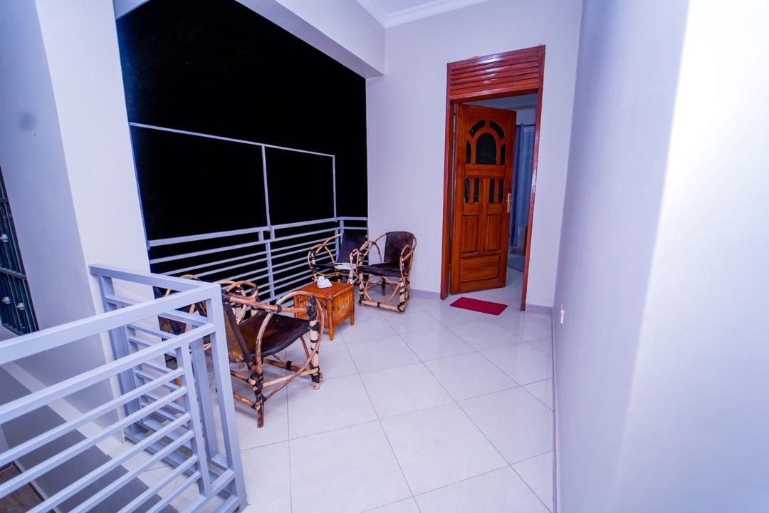 Pembeni River House, Arusha
