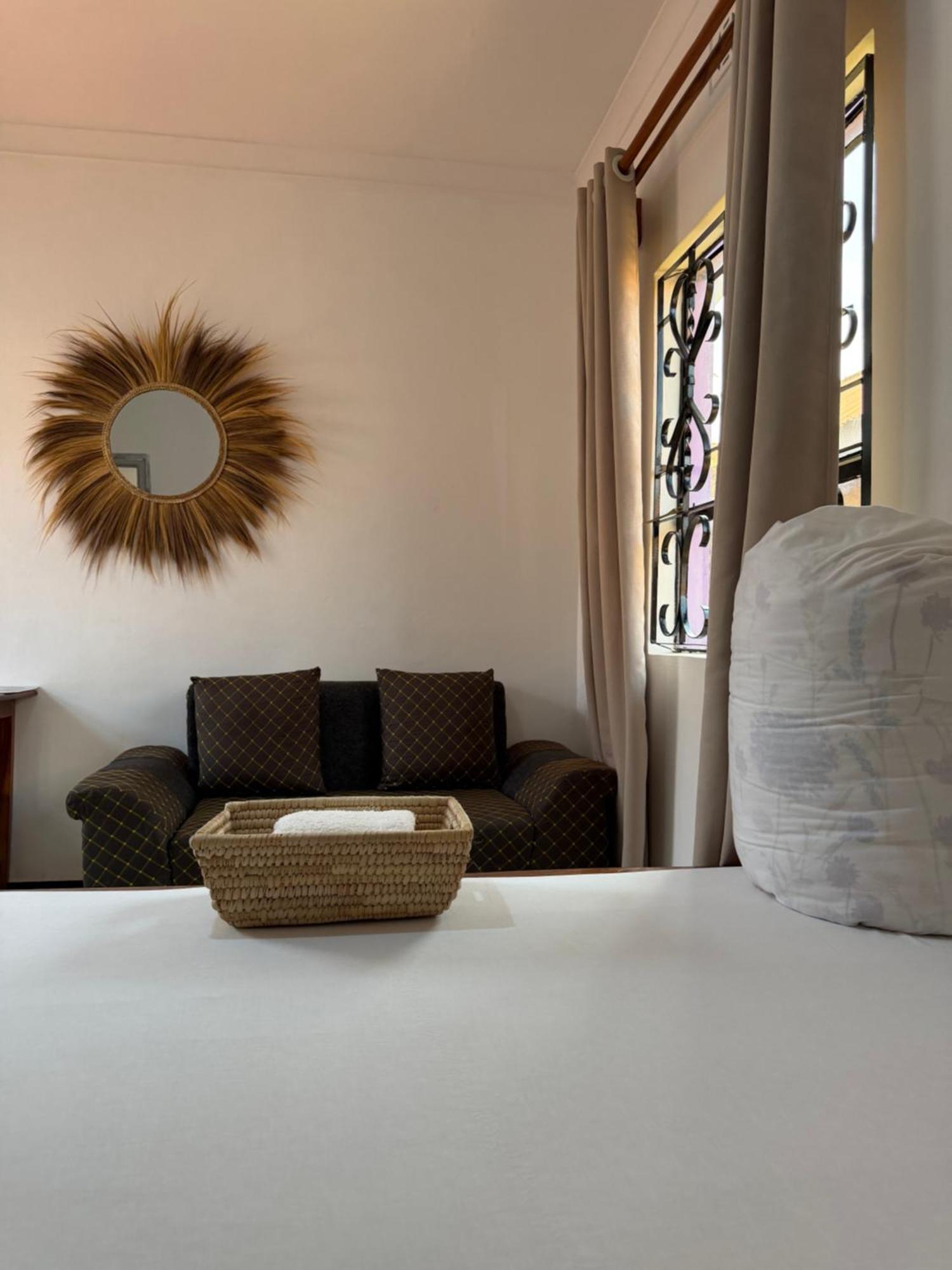 Amora Homestay & Safaris, Karatu