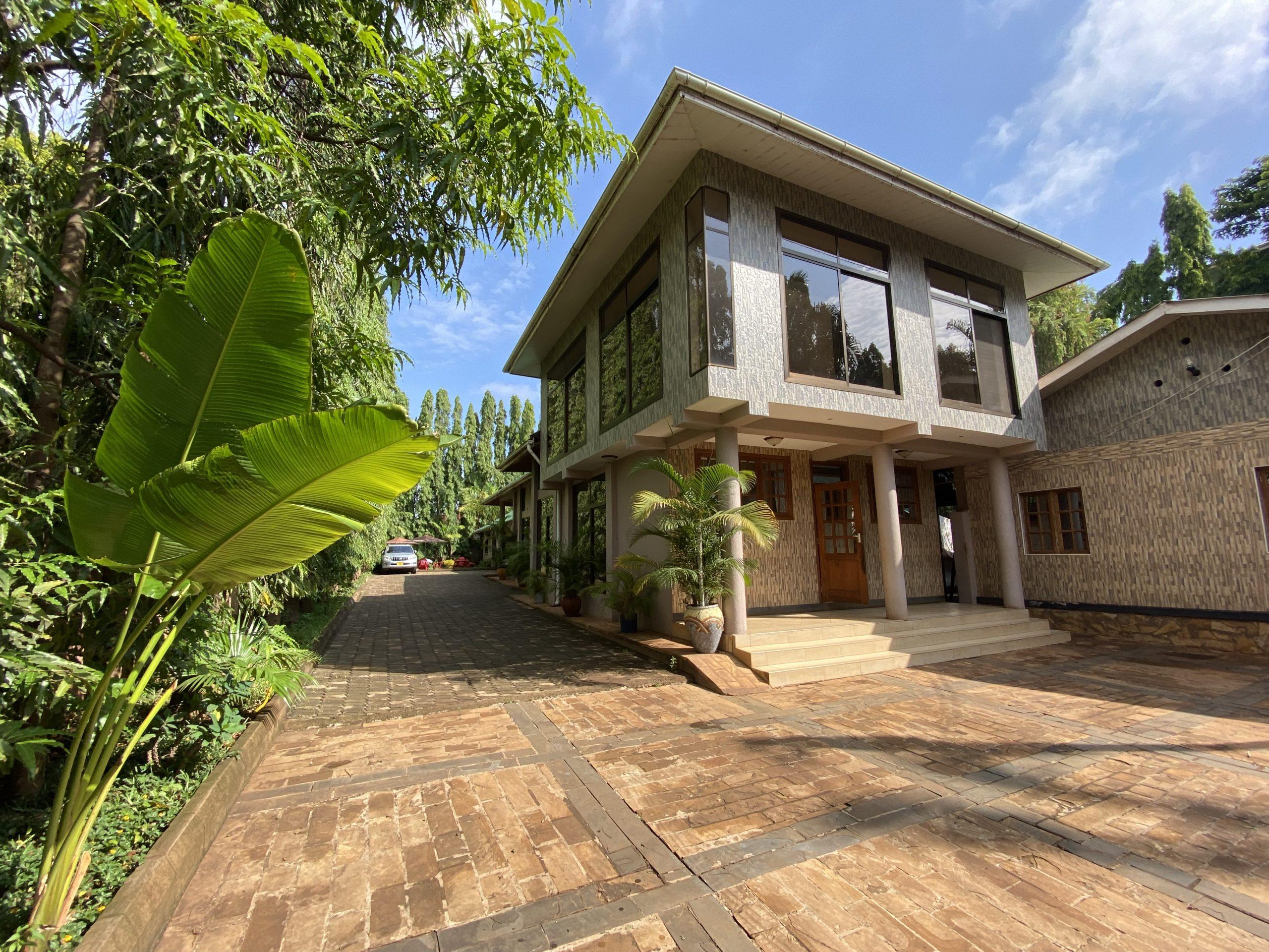 Sangana Lodge Moshi.
