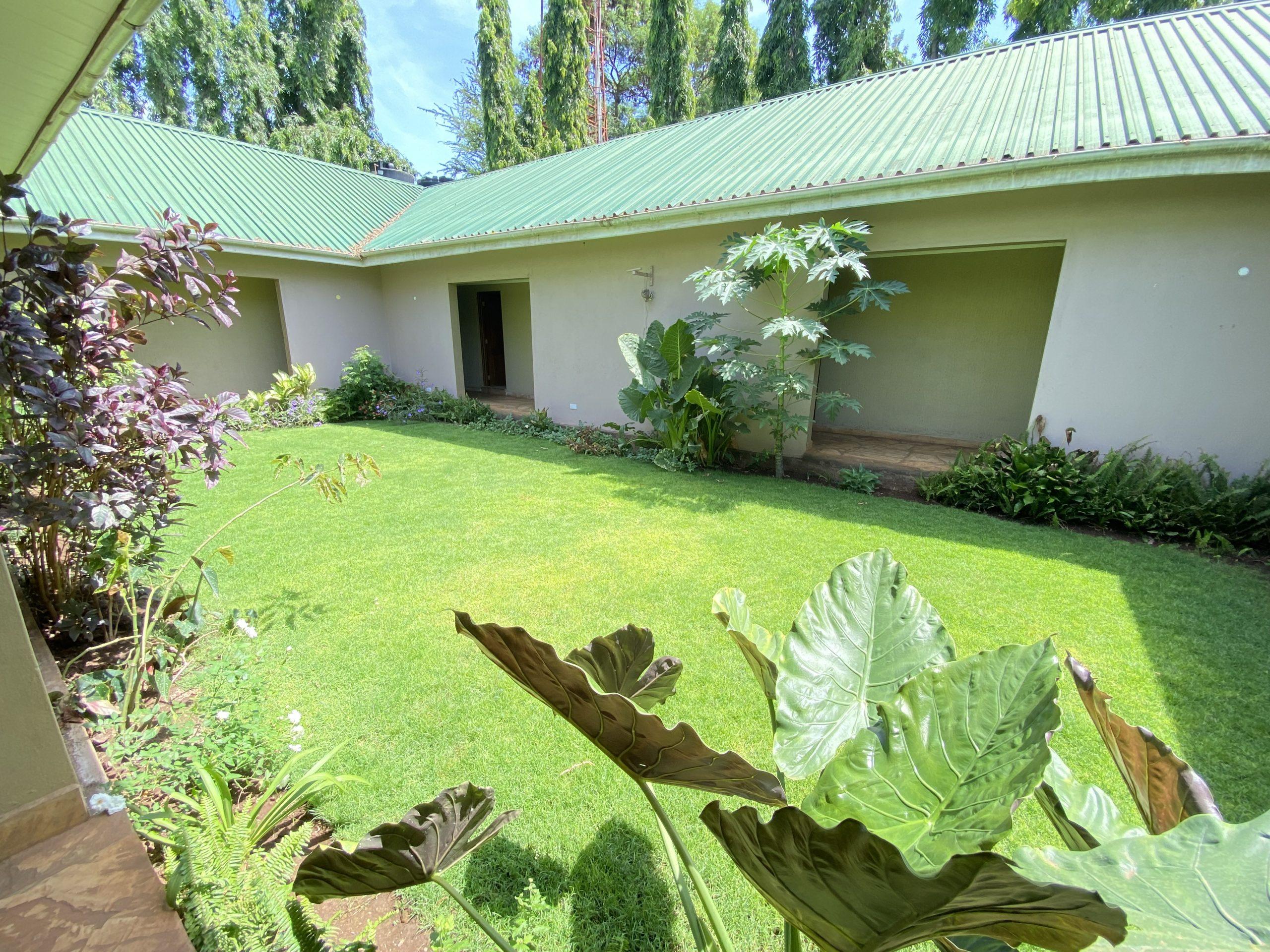 Sangana Lodge Moshi.