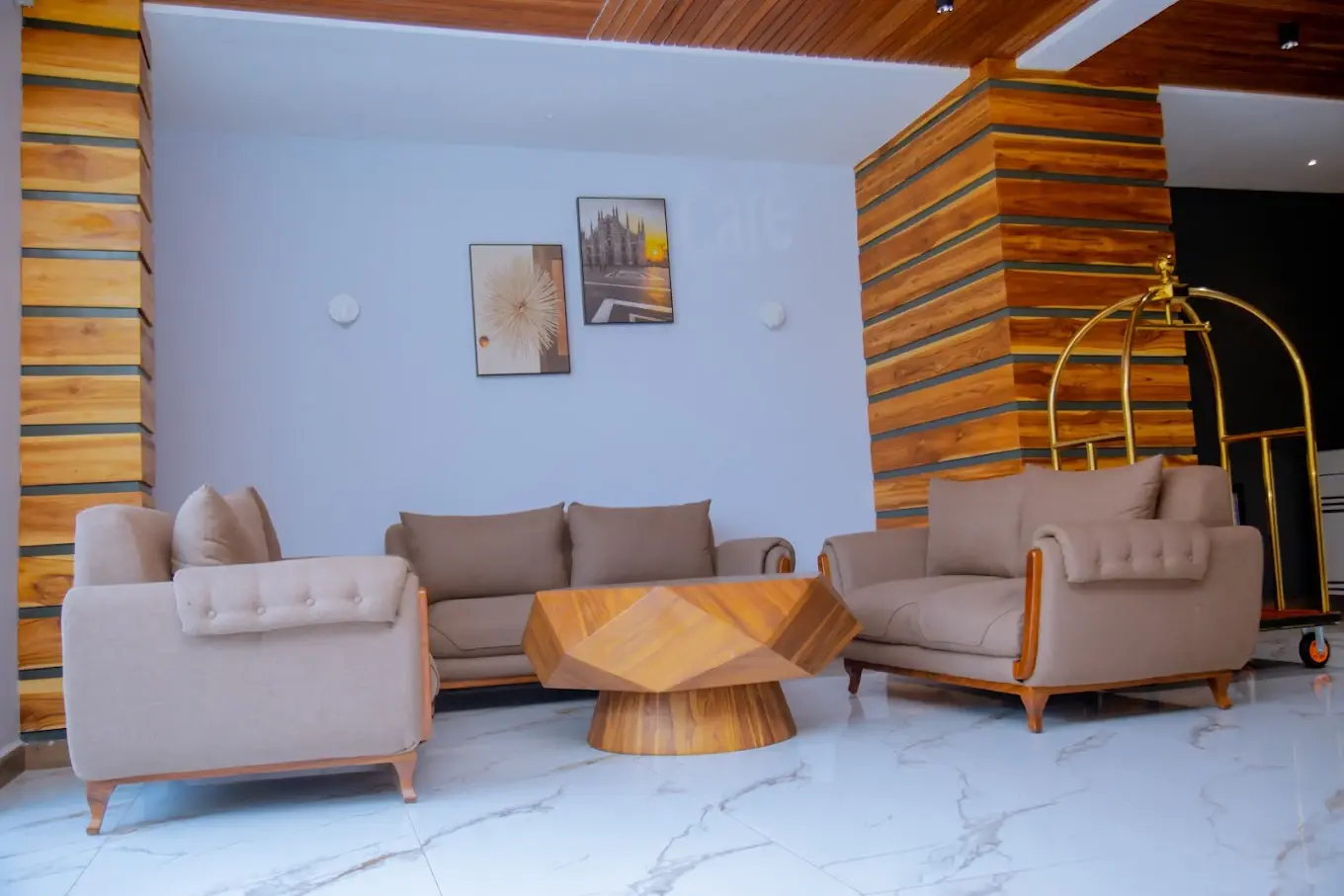 Hotel Rolax, Dar es Salaam