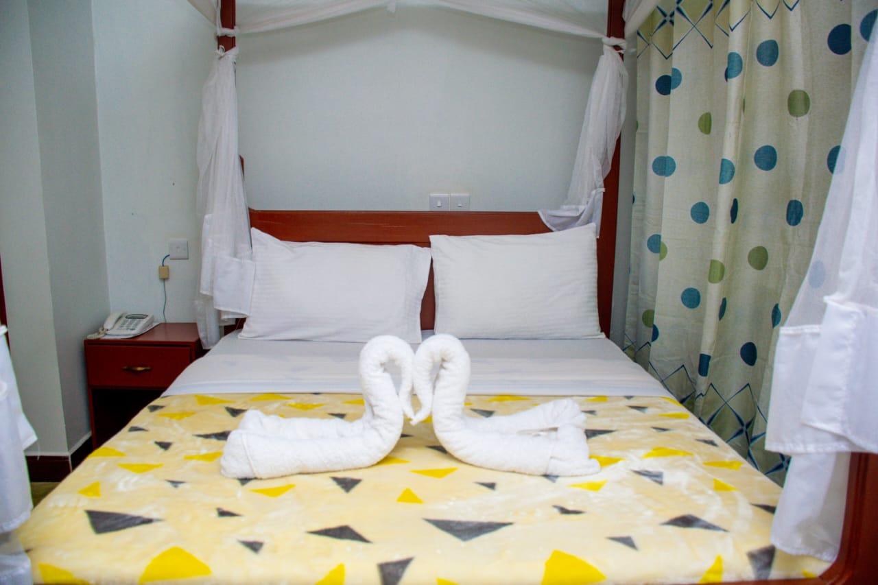 Parachichi House , Arusha