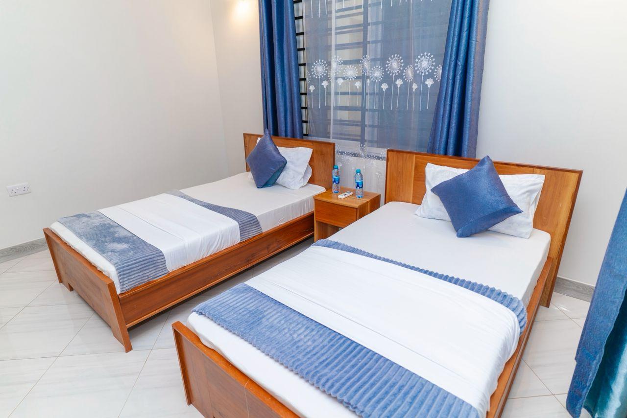 Yuzo Apartments, Tanga
