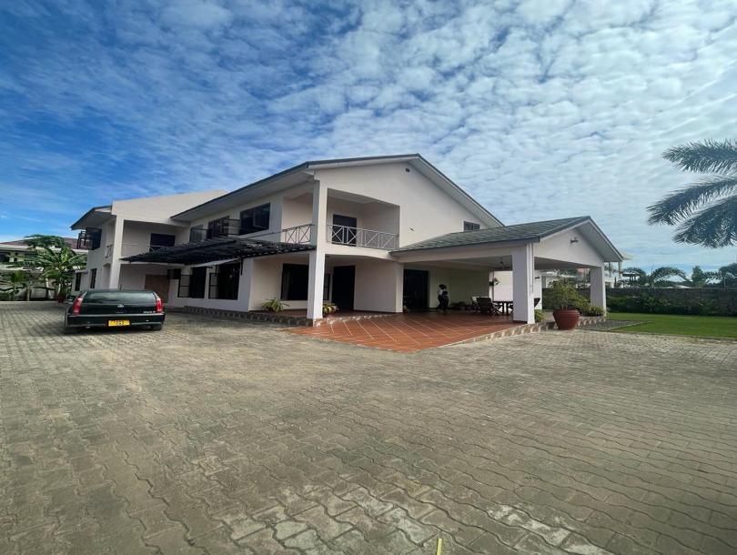 Intercity Property Hub: A One-Storey House For Sale.-3